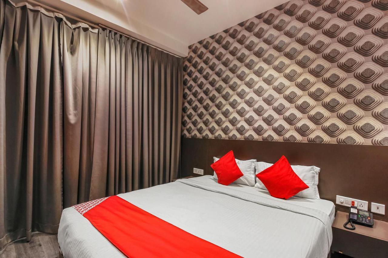 Zahirabad Oyo 26991 Stanza Luxurios Stay المظهر الخارجي الصورة